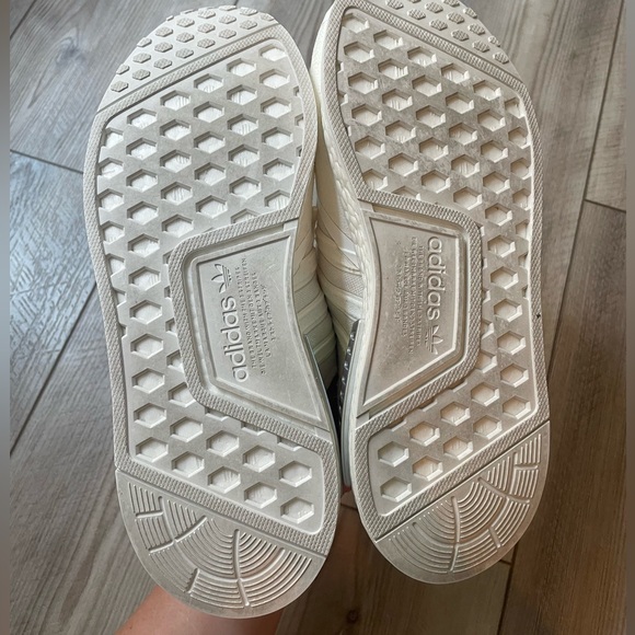 adidas NMD_R1 V2 Shoes - Picture 14 of 17